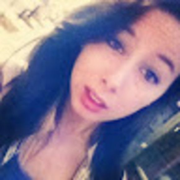 Meet your Posher, Helen - Picture 1 of 1